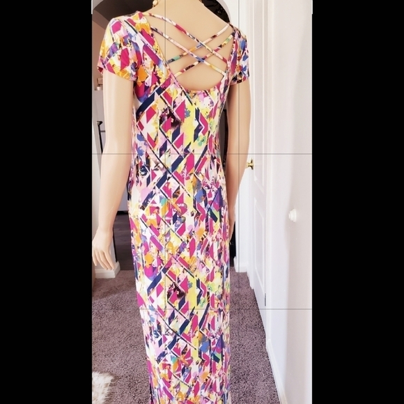 Maxi Floral Gown  With Side Slit 🌴 - Picture 6 of 6